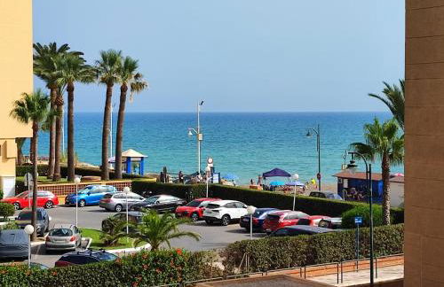 Casa Playa Guadalmar, beautiful apartment in front of the sea, wifi, AC, smart TV, Private parking - Photo 6