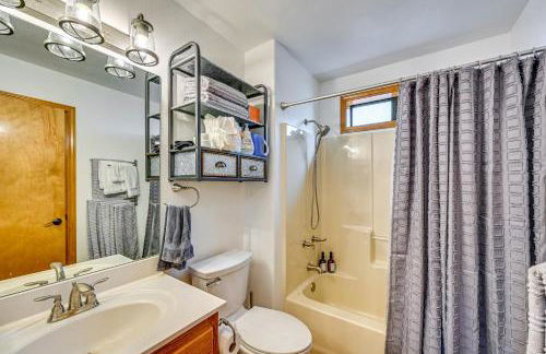 Furnished Deck and Forest Views Pine Retreat! - Foto 15