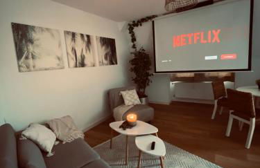 Cinema Apartment Magdeburg - Kitchen & Balcony - Foto 11