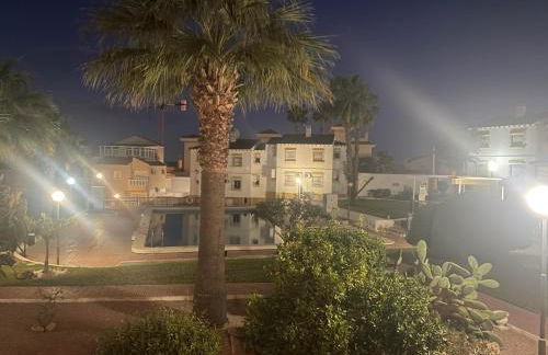 Las Carolinas residence with pool - Foto 9