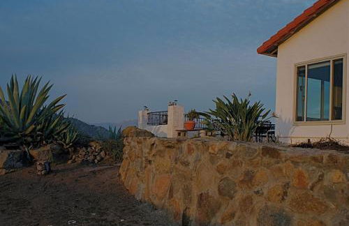 Quiet Hilltop Home With Stunning Hill Top And Valley Views - Foto 17