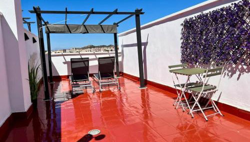 Apartment with Private Rooftop by Easytrip - Foto 5