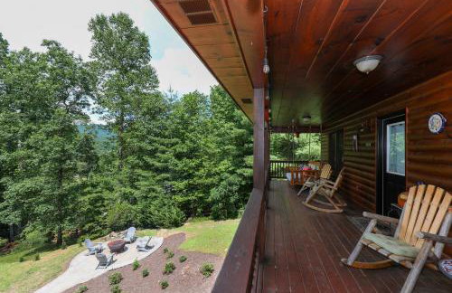 3-Story Private Cabin with Hot Tub and Fire Pit - Foto 33