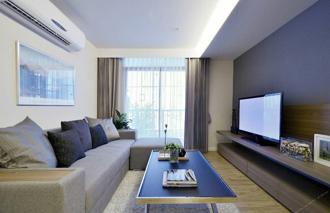 Locals Sathorn Siamese Nang Linchee - Foto 7