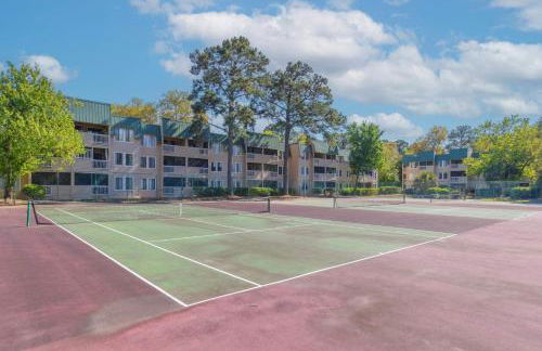 Beachy Days Escape - Cozy Haven Steps From Beach! - Foto 48