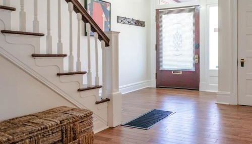 7BR Luxury Living 1st Floor Primary ABODEbucks - Foto 3