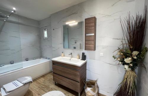 Sea View Apts & Suites by Pachiplex - Foto 29