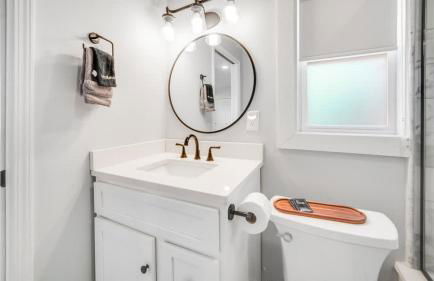 Modern cozy residential home local experience - Foto 40