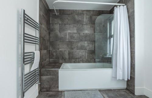 Spacious 3BR House, 8 min Kensal Green, NW London - Photo 32