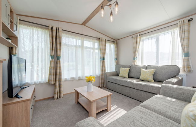 Cofton Holidays - Photo 12