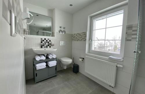 ADN Suites - NETFLIX - modern and smart - Foto 37