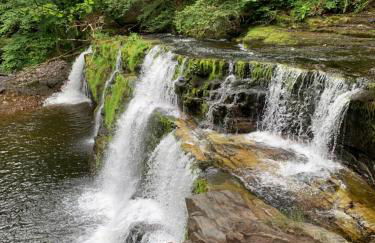 2 Bed Miner's Cottage With Log Burner, Pool Table & Mountain Views - Photo 24