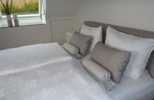 Helle 70 qm Ferienwohnung mit herrlichem Blick - Foto 1