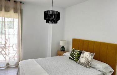 OCEAN APARTAMENT !! 1ª Línea del Mar, piscina, parking, wifi - Foto 25