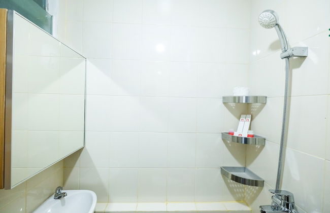 Classic 2BR Bassura City Apartment - Foto 26