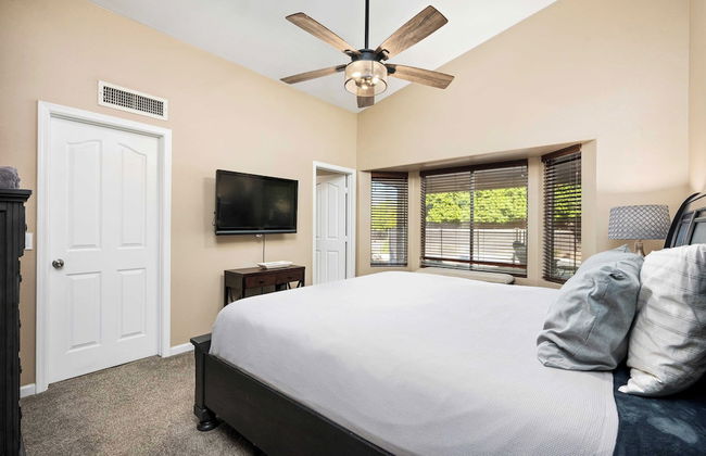 Bella Vista by Avantstay Pool w/ Waterslide - Photo 17