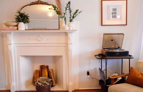 Hot Tub, 2 Blocks to Downtown Saugerties, Sleeps 8 - Foto 42