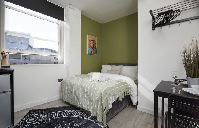 BV Royal Comfy Studiosuite Queensgate Huddersfield - Foto 1