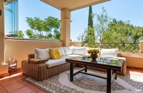 ViVi Homes - Toscana Luxury, Views, Pool & Terrace - Photo 8