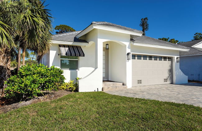 Tuscan Vacation Rental. Stylish 3-Bedroom Getaway Near Vanderbilt Beach Enjoy a Private Pool, Spacious Layout, and Modern Comforts Perfect for Families, Groups, and Pet-Friendly Stays - Foto 28