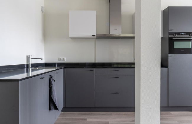 Holiday Home in Sneek With Waterfront Jetty - Foto 11