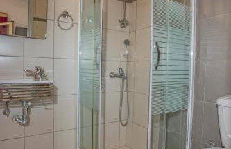 Thea Hotel - Studios & Suites - Photo 60