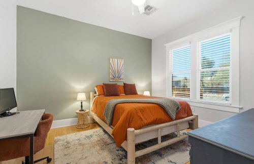 Historic W University | Walk to 4th Ave + Trolley - Foto 27