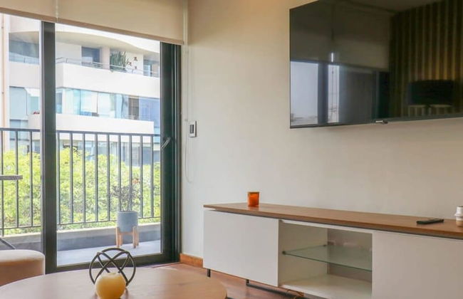 w Fascinating 1BR With Balcony in Miraflores - Photo 12