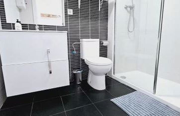 Ideal for families on the beach in Barcelona with a pool - Photo 18