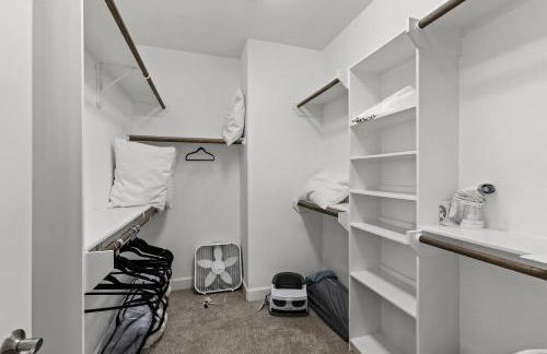 Spacious 3BR/BBQ/Yard/9 min to Downtown & Med Ctr - Foto 40