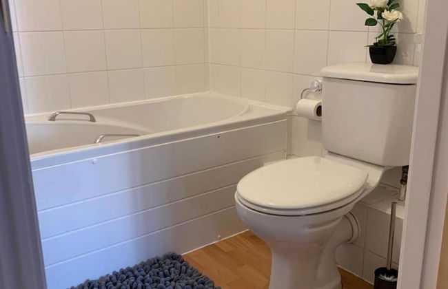 Absolute Stays At The Qube - Families Contractors, Free Wifi - Foto 13