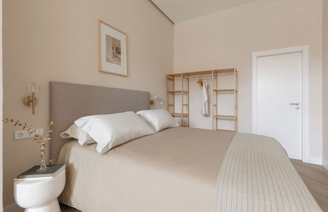 MH Apartments Central Valencia - Photo 9