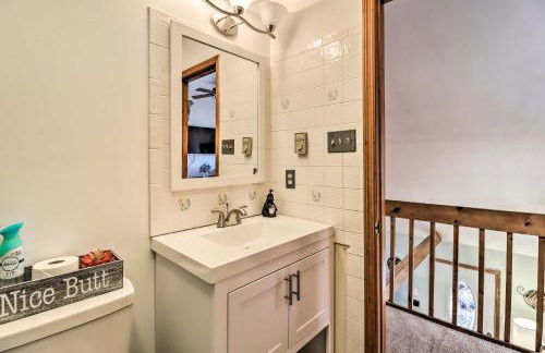 Game Room and Lake Access Albrightsville Home! - Foto 25