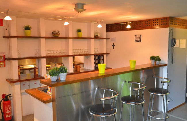 Rustic Farmhouse With Pool - Photo 12