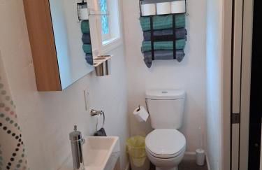 Cozy Cottage- just outside of the city! - Foto 16