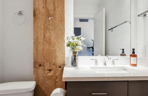 Chic Condo Close to Everything No 211 - Foto 22