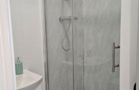 The Studio - Photo 2