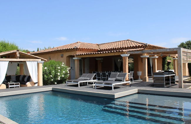 Holiday Home With Large Garden and Pool - Foto 22