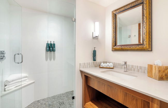 Embarc Vancouver - Photo 19