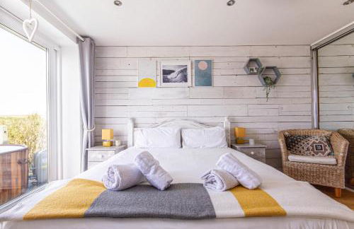 Sea views, Cornwall, Portreath, hot tub, sauna - Photo 5