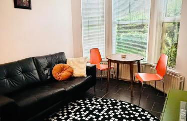 The Duff 1 Bed Flat Walk to Marina Shops and Train - Foto 1