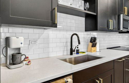 Comfy and Stylish1BD Close to Raymond James - Foto 17