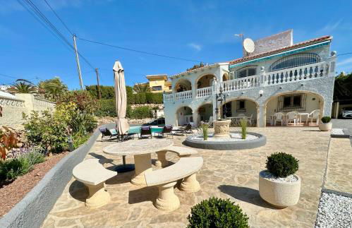 SUNNY Apartment in a Cosy Villa with shared swimming pool - Foto 1