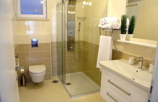 55 & 54 Stairs Apartments - Foto 34