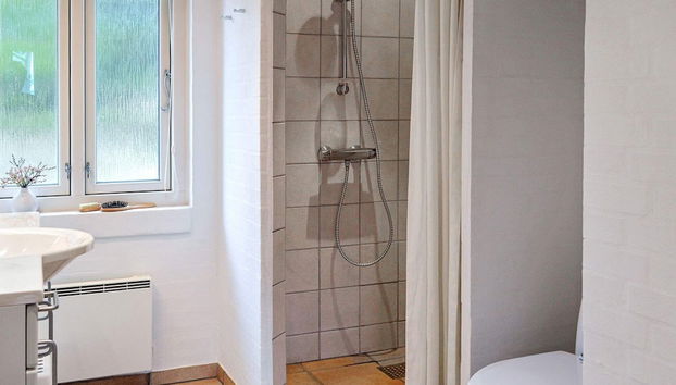 Stylish Holiday Home in Ålbæk near Beach - Foto 2, Baño