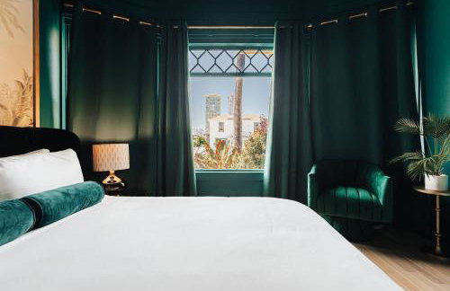 Luxe Victorian Retreat • Walk to Downtown - Foto 54