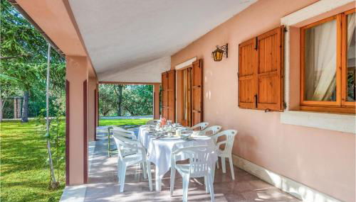 Gorgeous Home In Ponzano Di Fermo - Foto 2