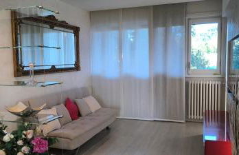 Appartamento incantevole con parcheggio gratuito - Photo 2