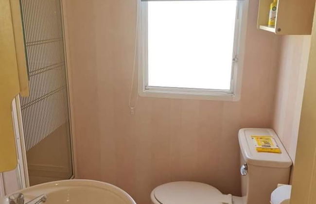 Cosey 3 Bedroom Mobile Home Golden Palms Resort - Foto 9