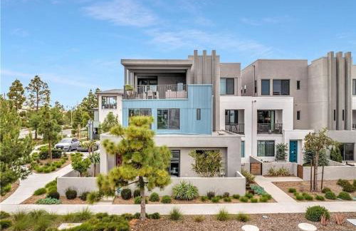 King Size, Patio, Xbox, Great Park - Photo 1